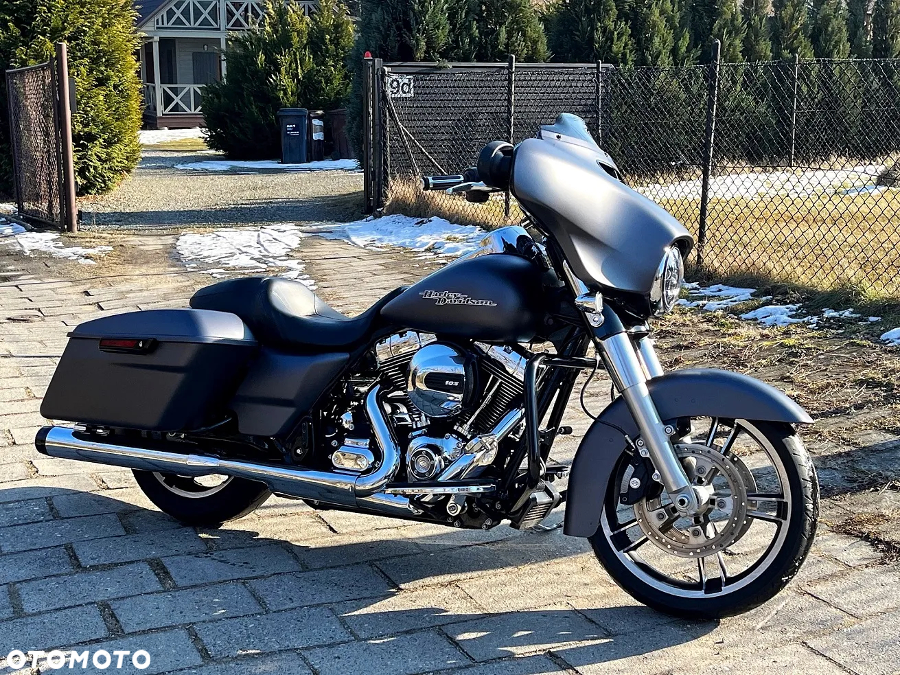 Harley-Davidson Touring Street Glide - 3