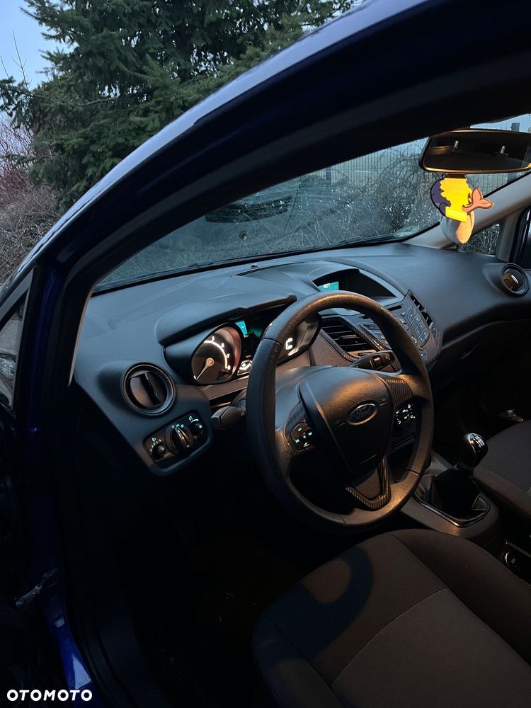 Ford Fiesta - 10