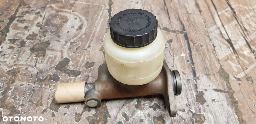 Pompa hamulcowa + zbiorniczek - 6
