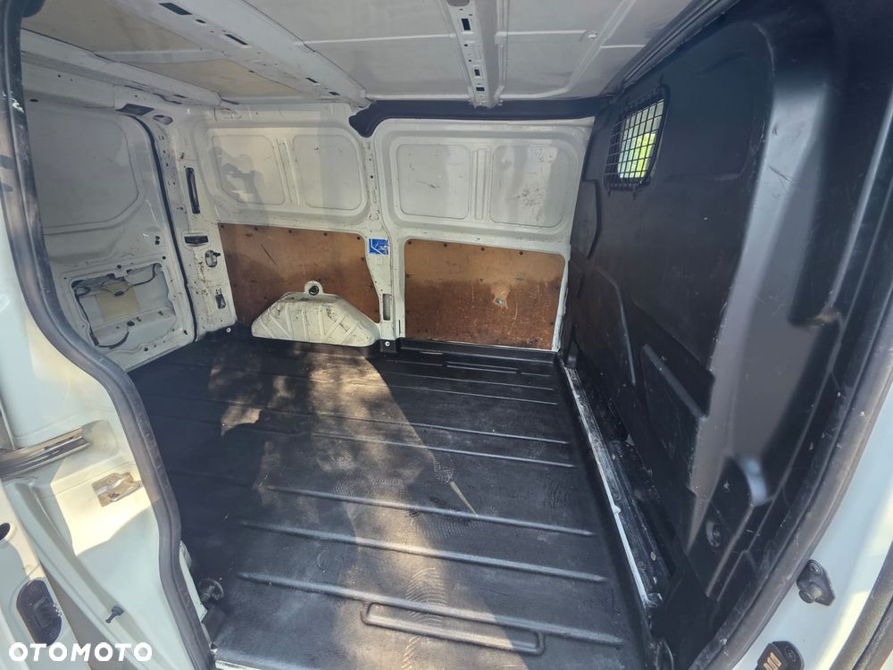 Ford TRANSIT CUSTOM - 25