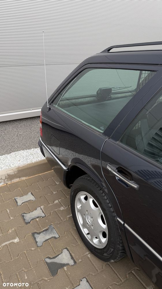 Mercedes-Benz W124 (1984-1993) - 10