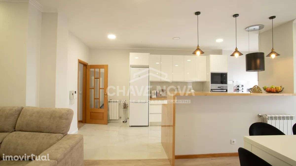 T3 com Varandas | Lugar de Garagem | Vista Desafogada - Grande imagem: 5/29