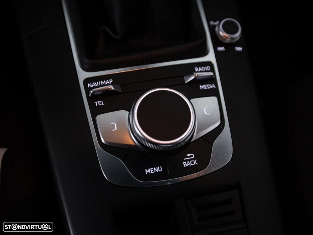 Audi A3 Sportback 2.0 TDI - 19