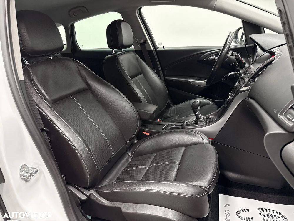 Opel Astra 2.0 CDTI Cosmo - 8