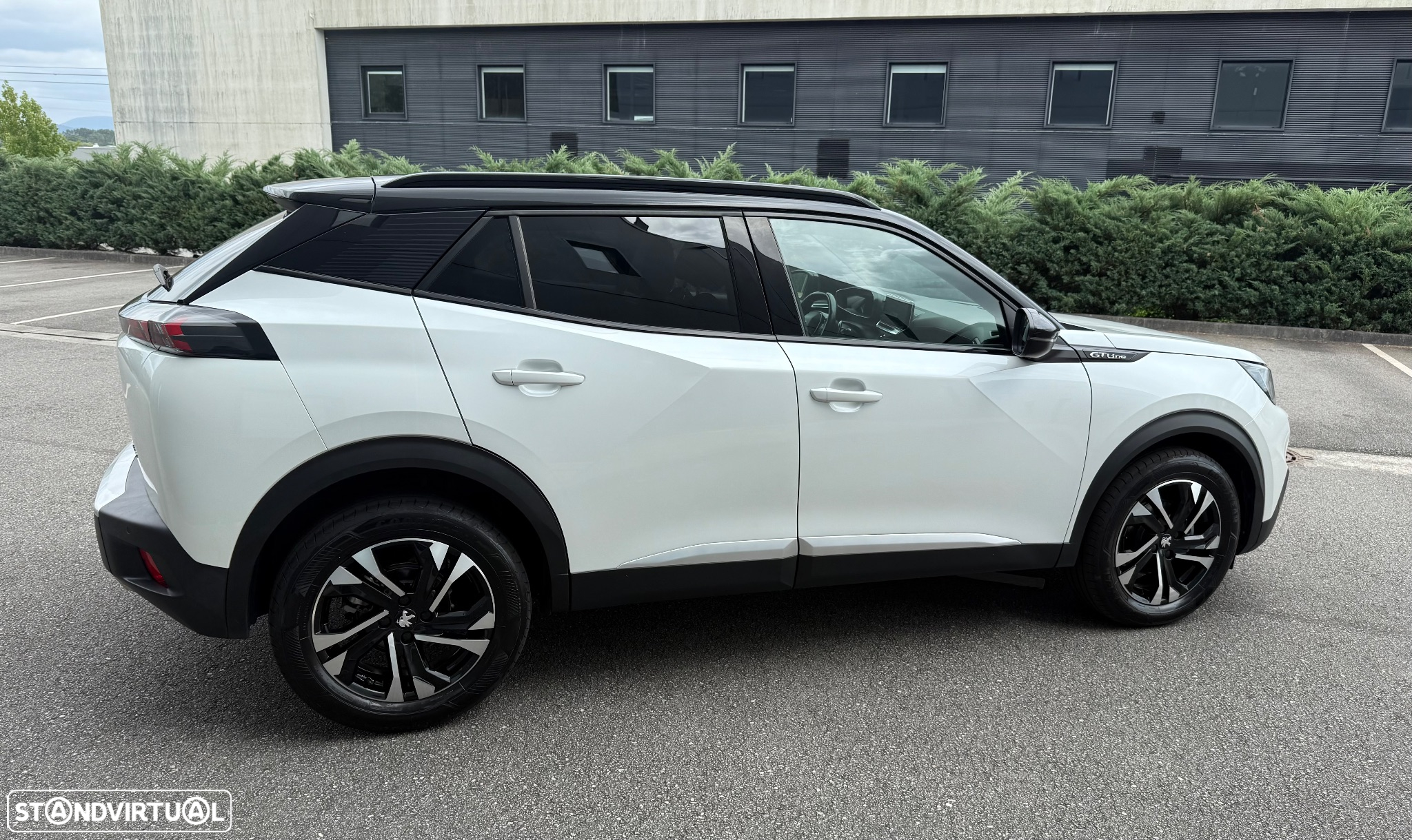 Peugeot 2008 1.2 PureTech GT Line EAT8 - 6