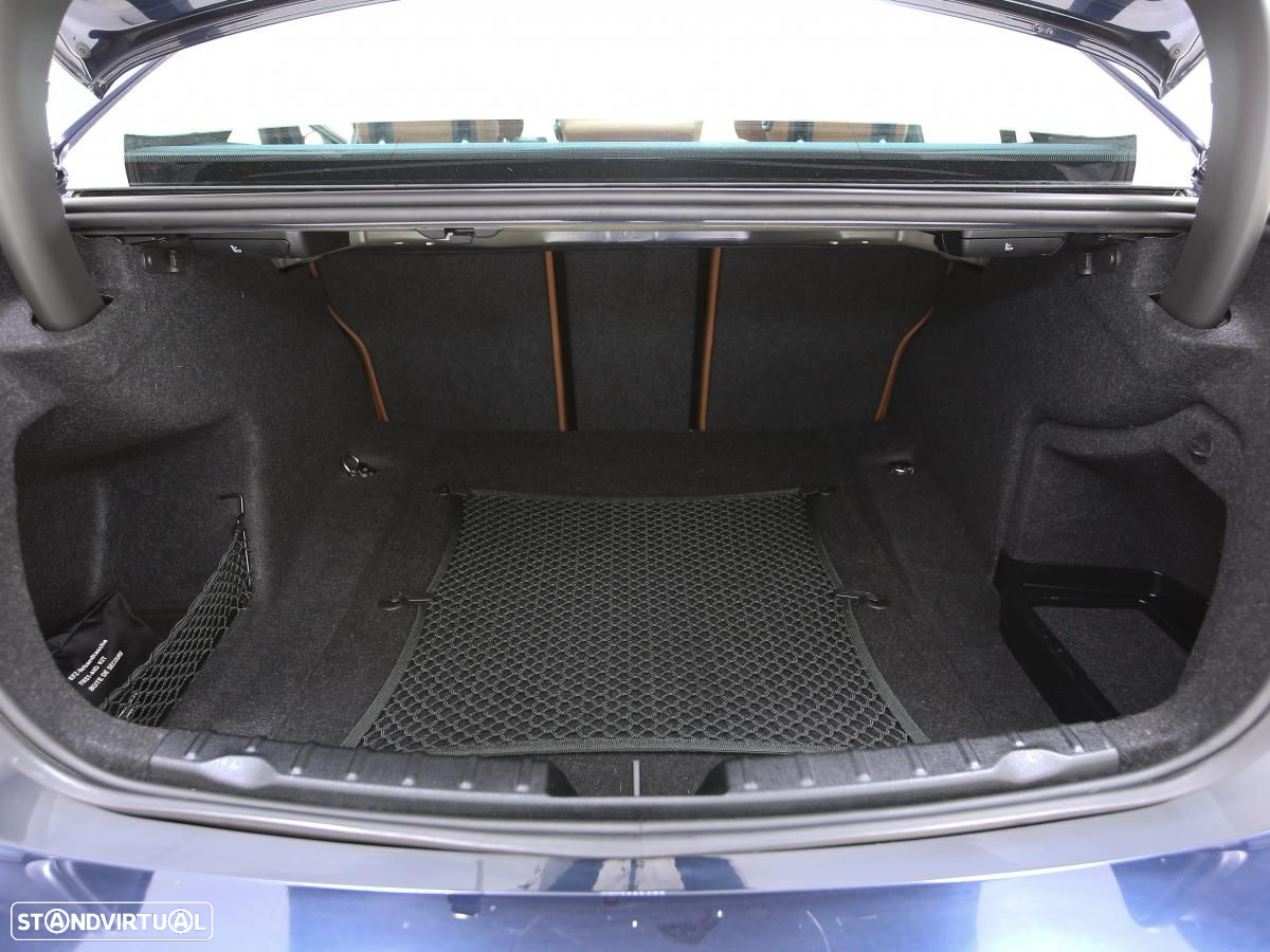 BMW 320 d Line Luxury Auto - 13