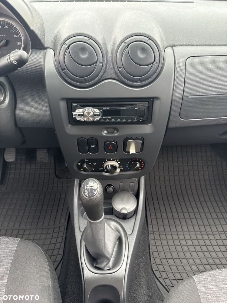Dacia Duster 1.6 Euro5 - 17