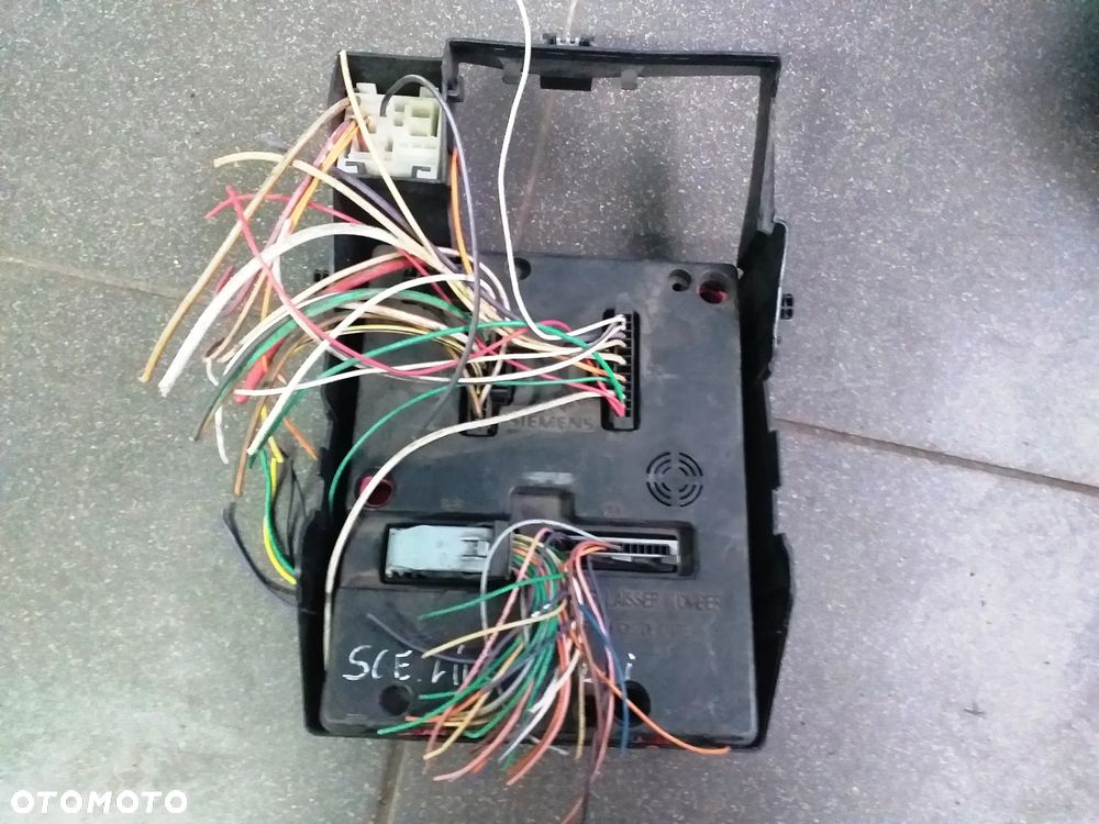 Moduł komfortu Renault Scenic 1.6	8200029342b 7703397911 - 1