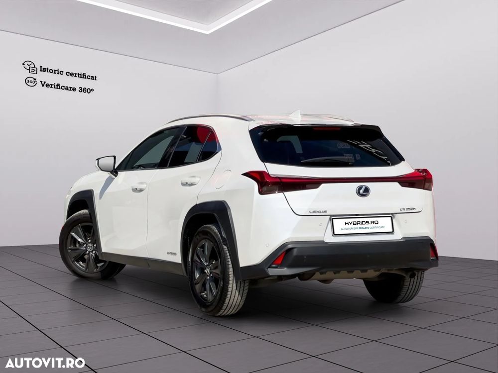 Lexus UX 250h Executive Line - 5