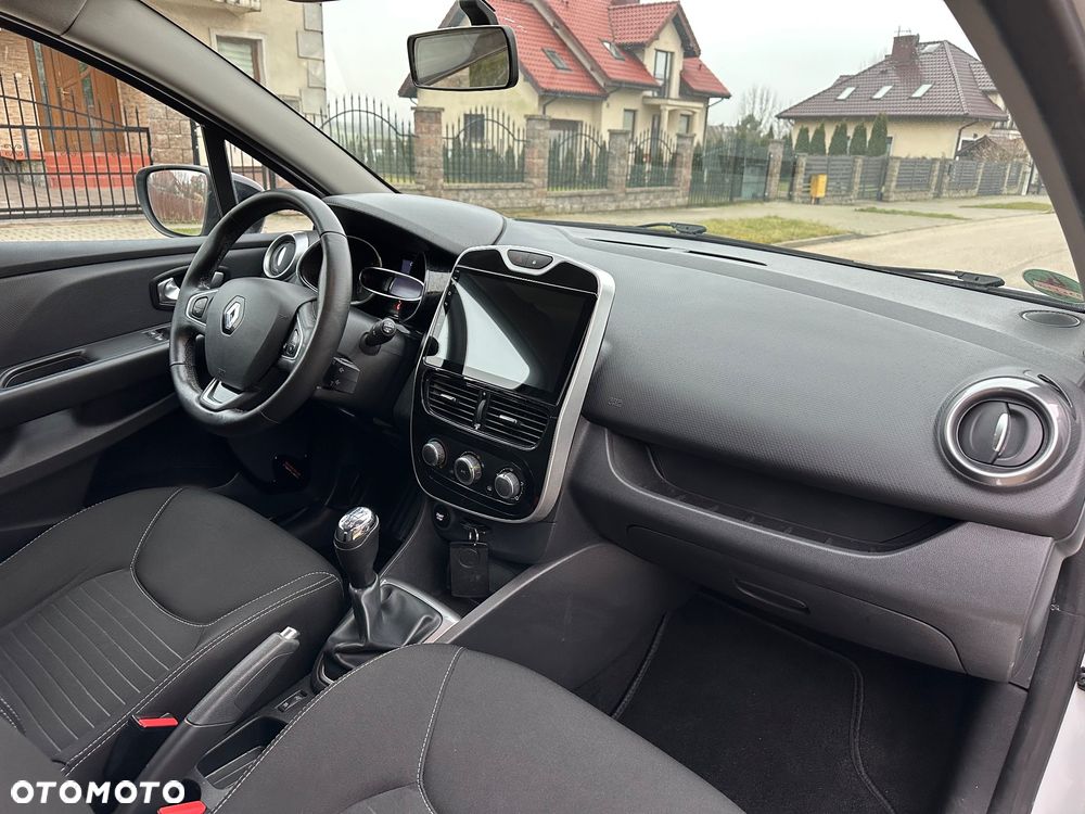 Renault Clio 0.9 Energy TCe Limited EU6 - 17