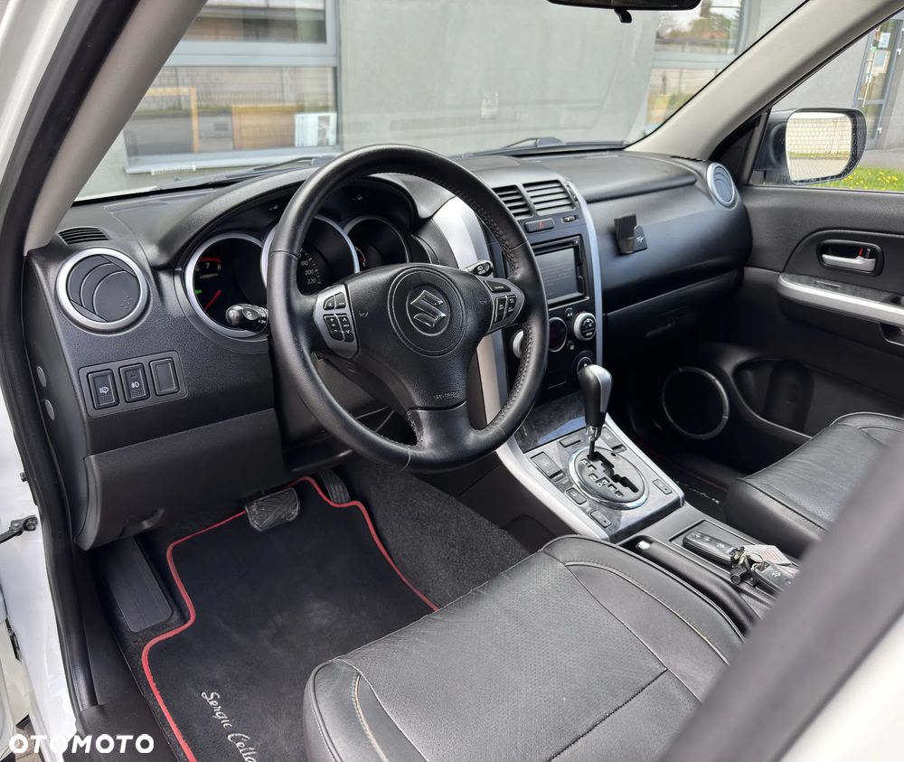 Suzuki Grand Vitara 2.4 Premium EU5 - 16