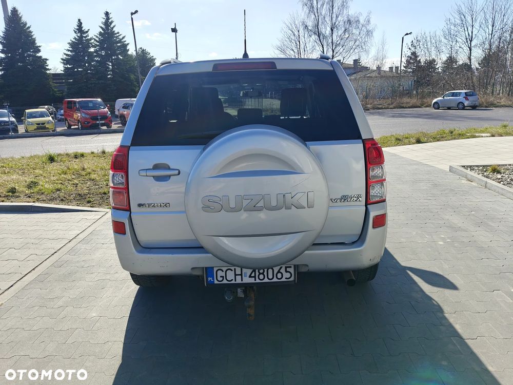 Suzuki Grand Vitara 2.0 De luxe - 5