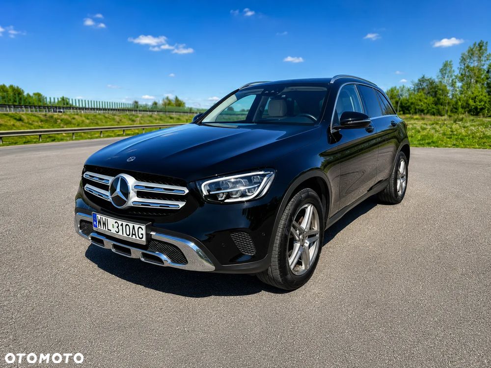 Mercedes-Benz GLC 300 e 4-Matic Business Edition - 4