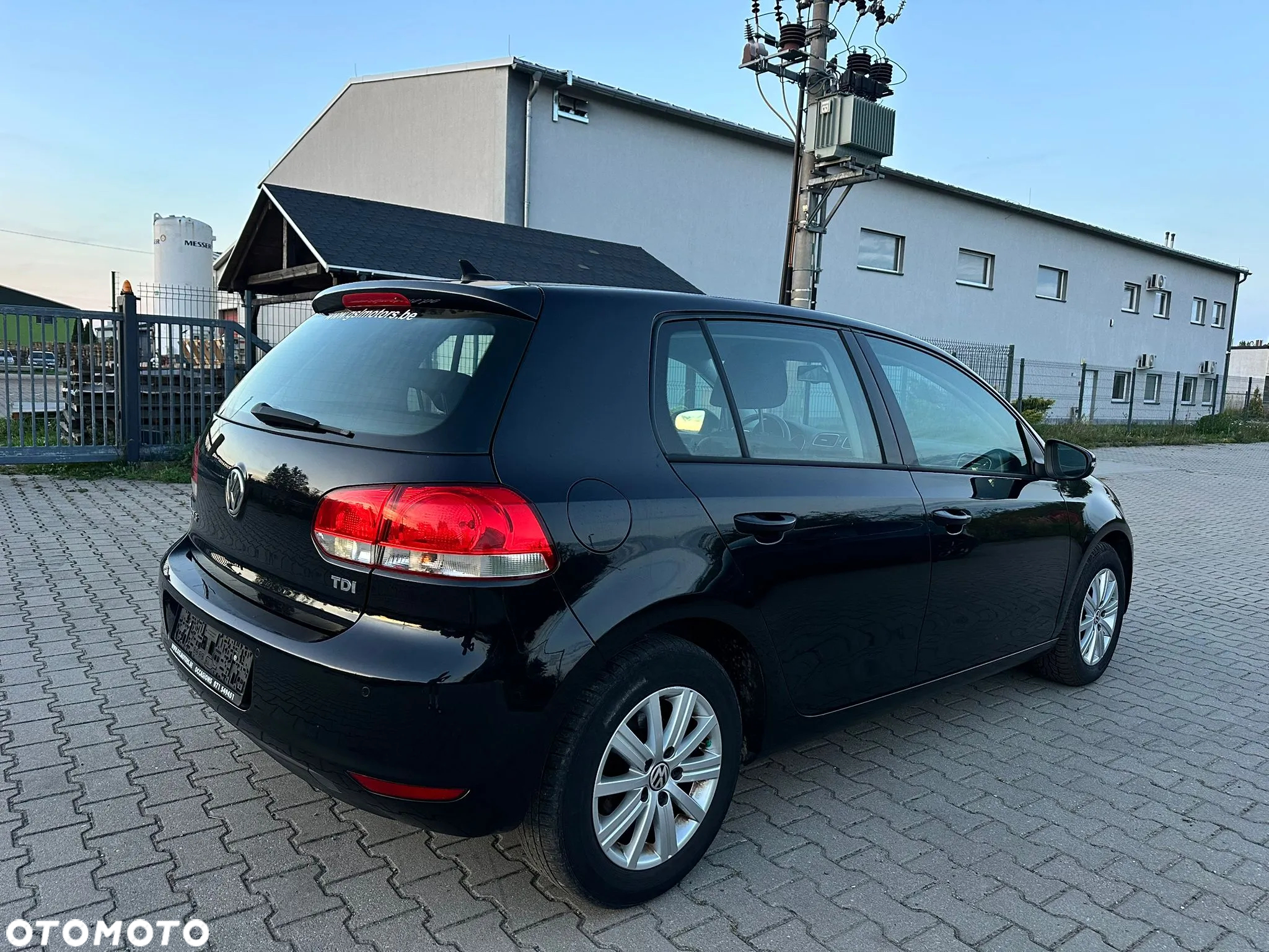 Volkswagen Golf 1.6 TDI DPF Trendline - 5