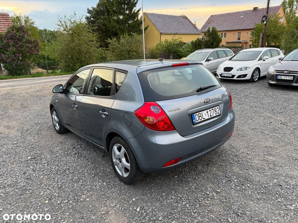 Kia Ceed 1.4 CVVT LX - 4