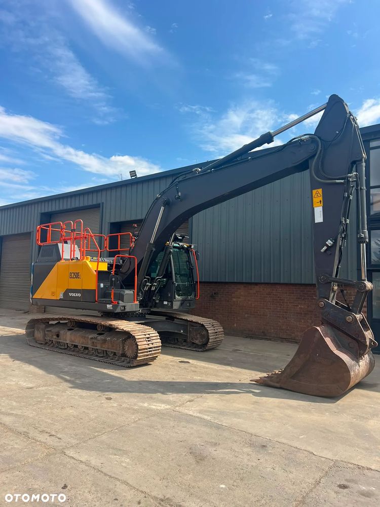 Volvo EC 250 EL - 5
