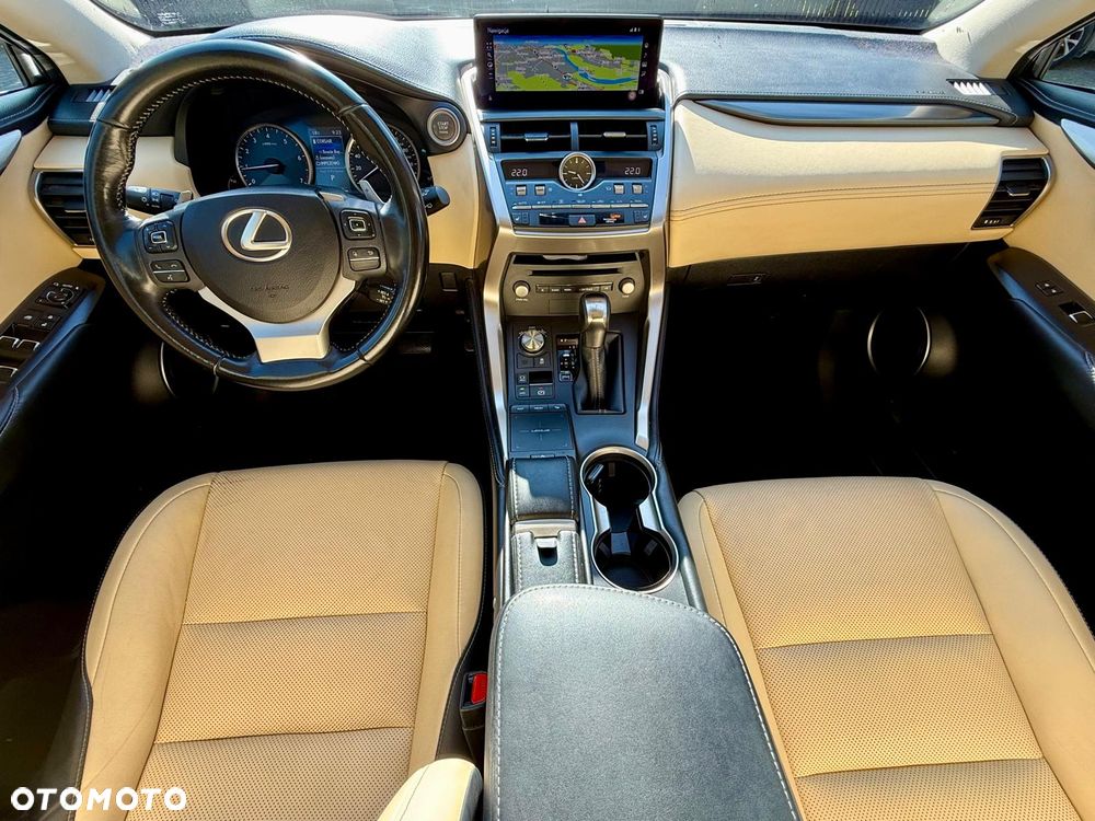 Lexus NX 300 Comfort AWD - 11