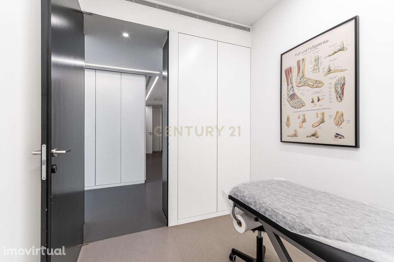 Arrendamento - Clínica Moderna em Odivelas com Acessibilidade e Estaci - Grande imagem: 2/37