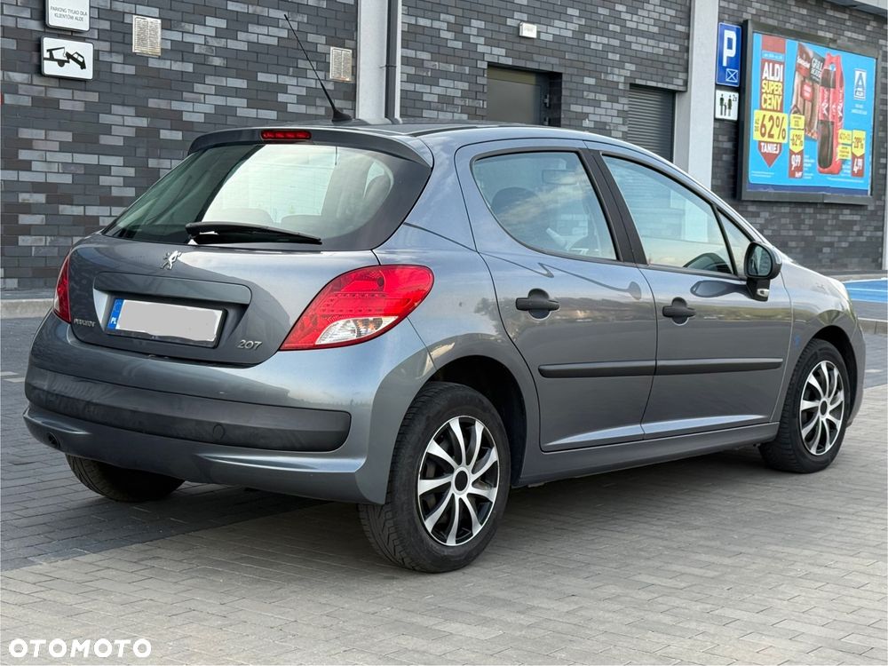 Peugeot 207 1.4 Presence - 4