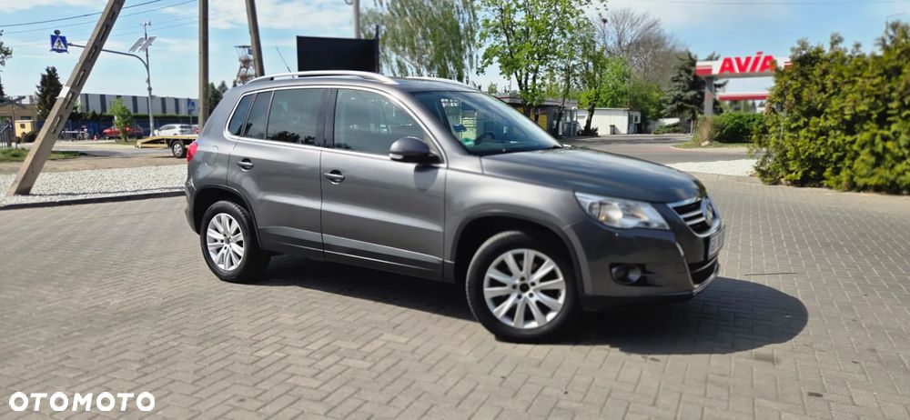 Volkswagen Tiguan 2.0 TDI DPF BlueMotion Technology Exclusive - 19