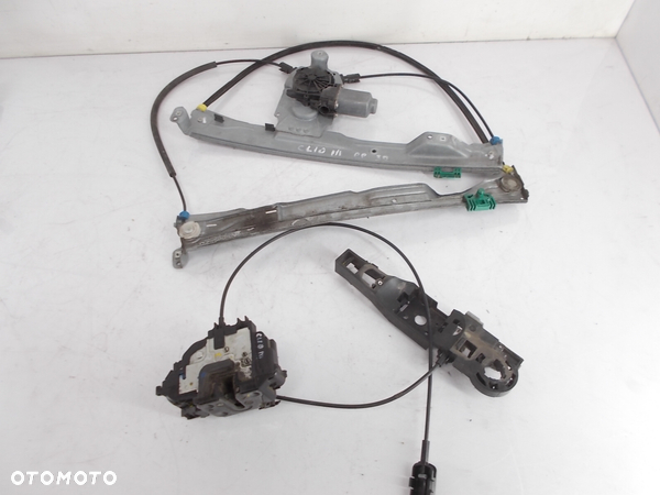 Zamek drzwi prawy mechanizm Clio III 3 drzwi