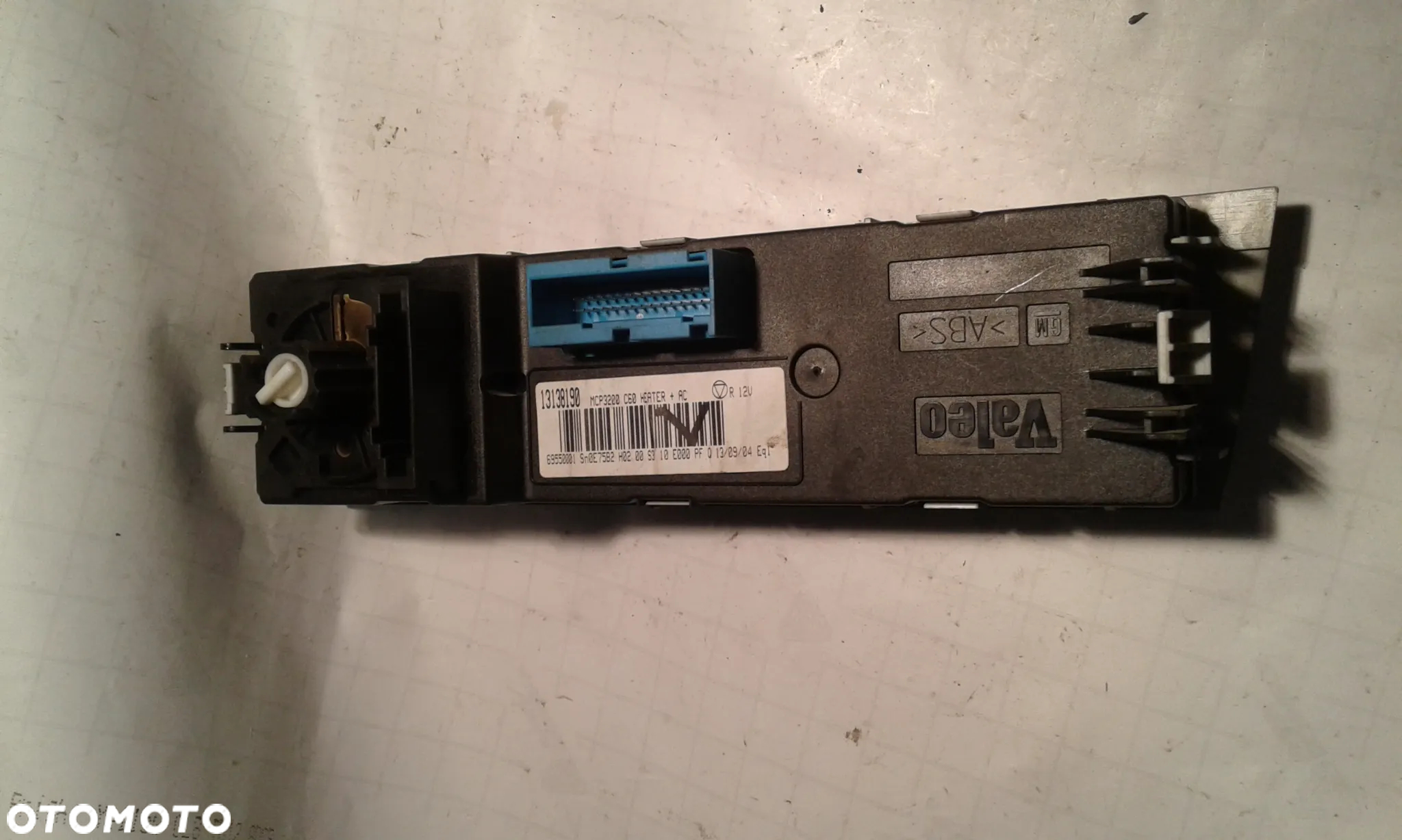 OPEL VECTRA C PANEL NAWIEWU KLIMATYZACJI 13138190 - 2