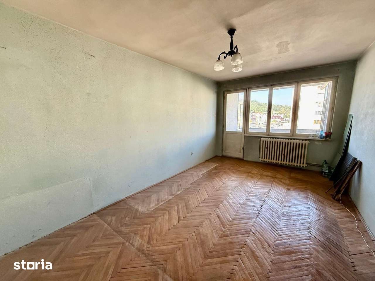 A/1654 De vânzare apartament cu 3 camere în Tg Mureș - Tudor — fotografia 1