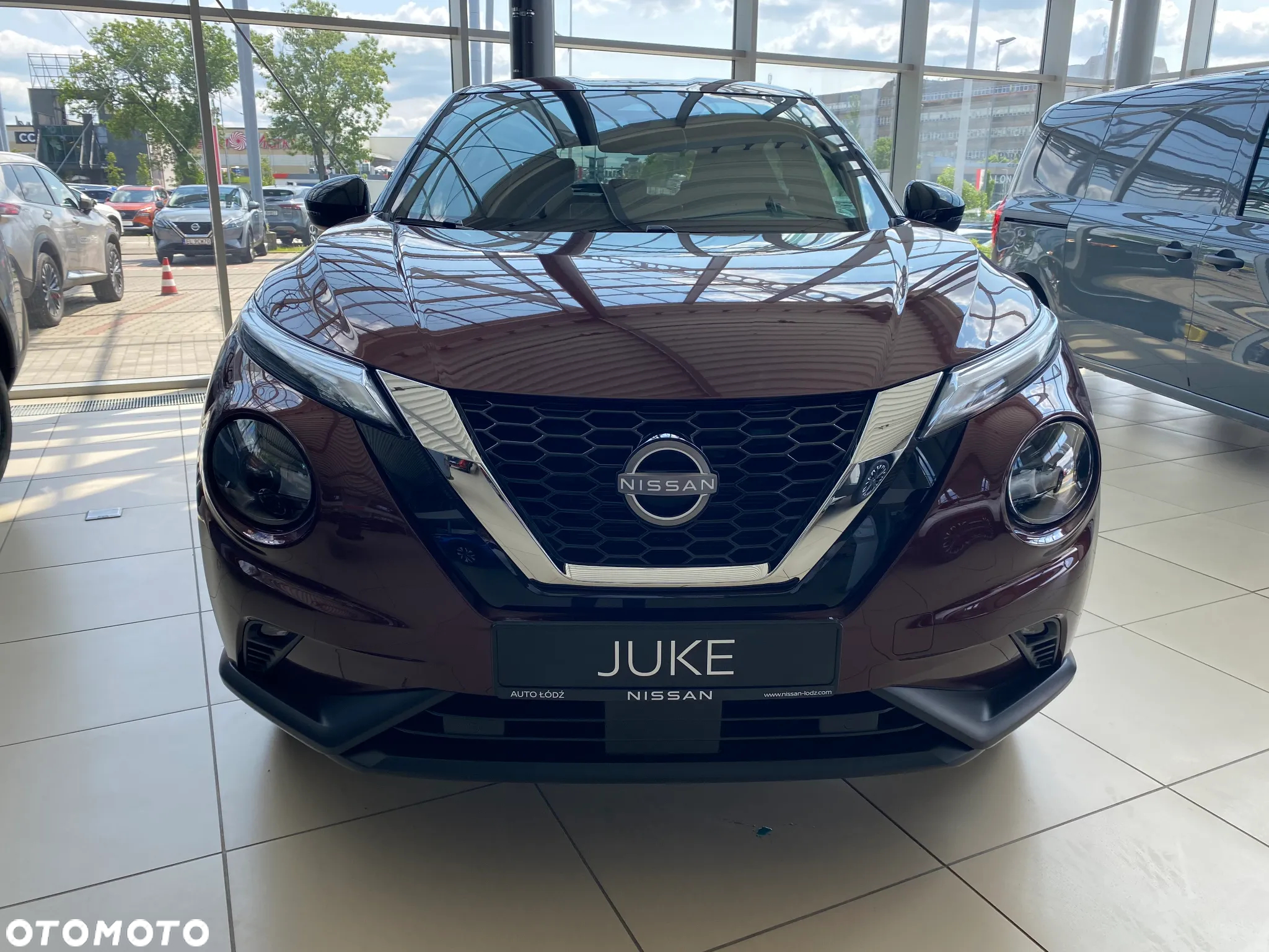 Nissan Juke 1.0 DIG-T N-Connecta - 2