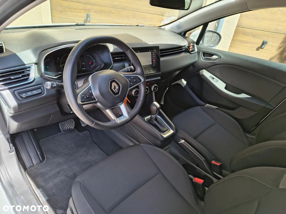 Renault Clio - 12
