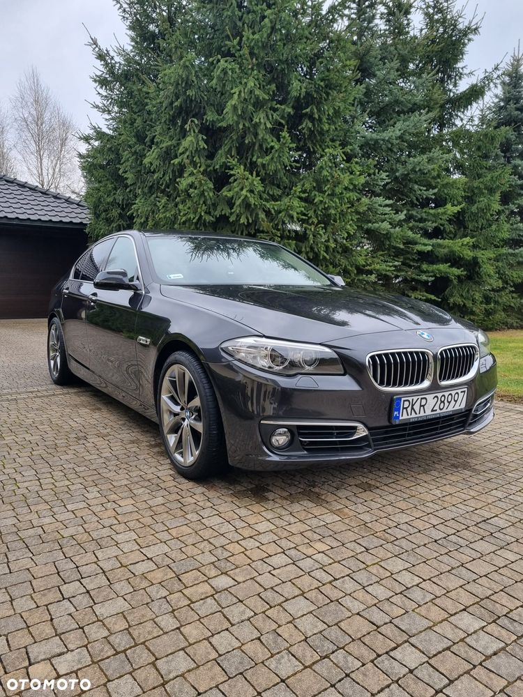 BMW Seria 5 520d Luxury Line - 11