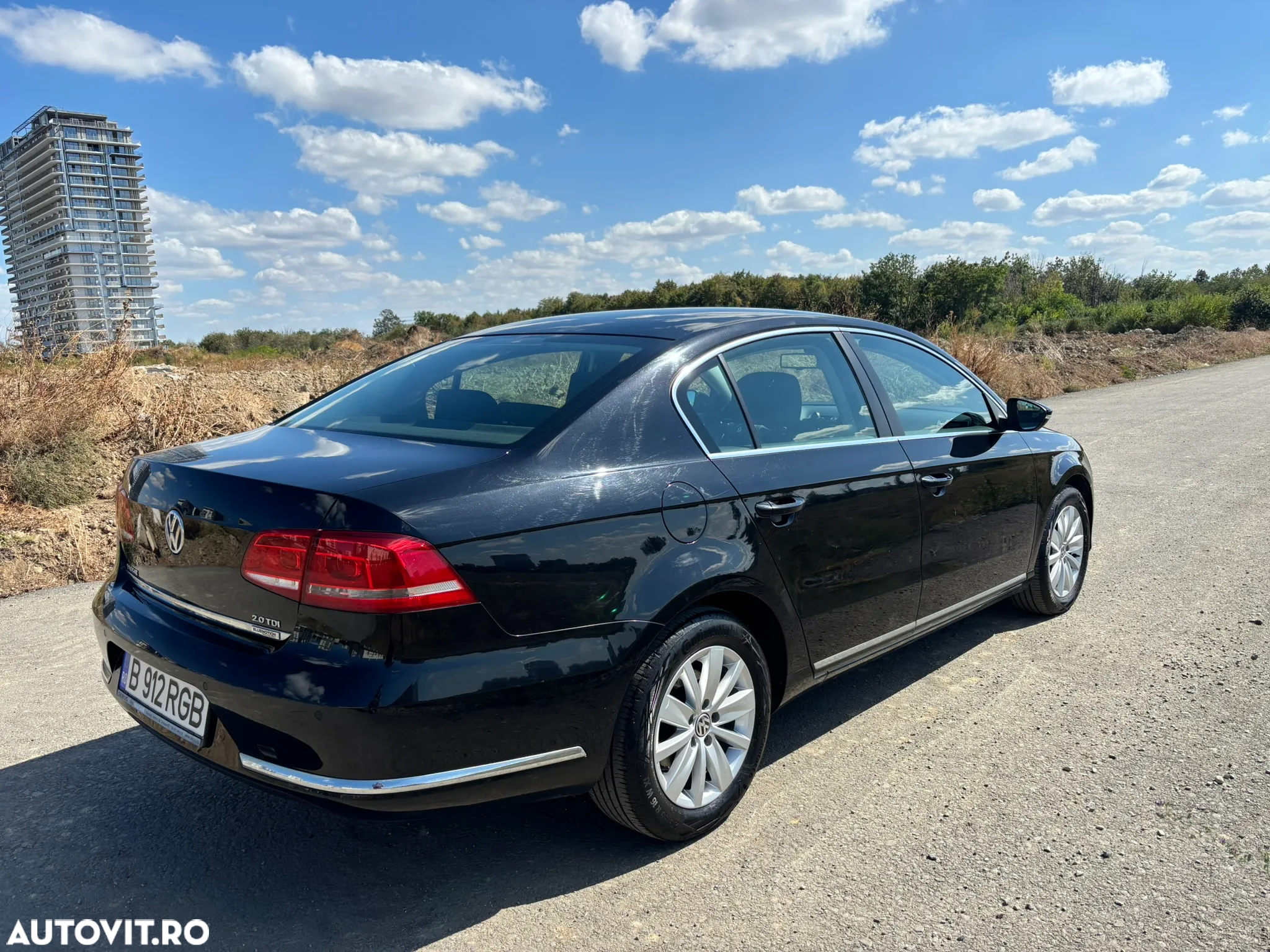 Volkswagen Passat 2.0 TDI BlueMotion Tehnology DSG Comfortline - 6