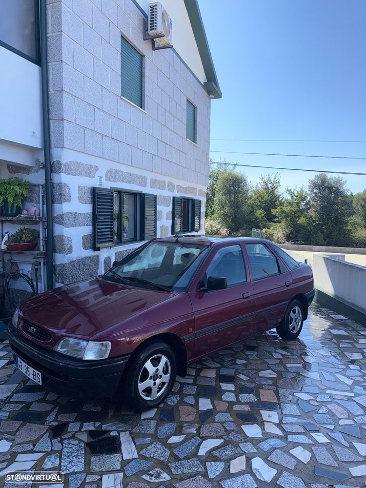 Ford Escort 1.3i Boston - 3