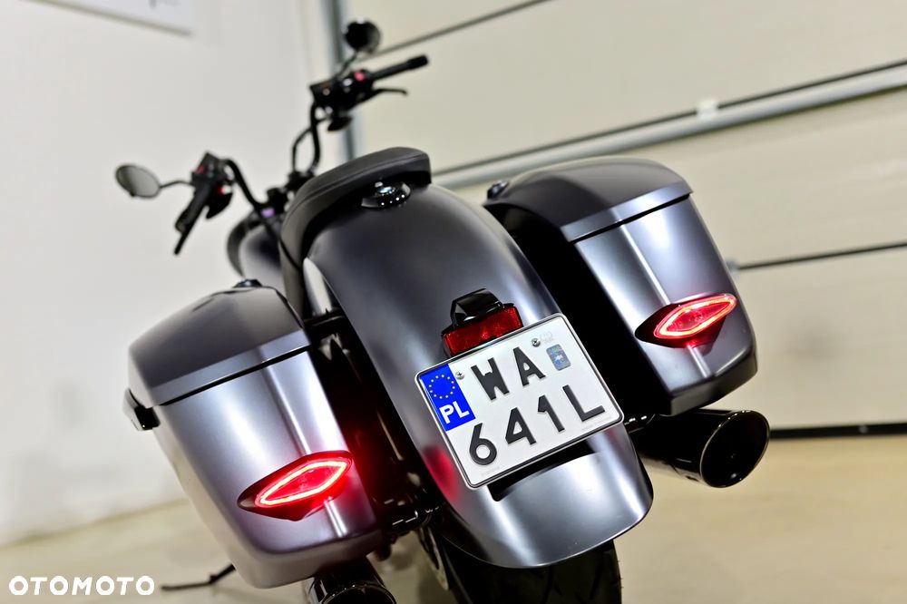 BMW R - 32