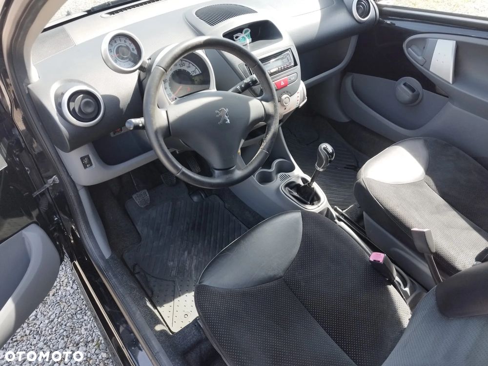 Peugeot 107 - 15