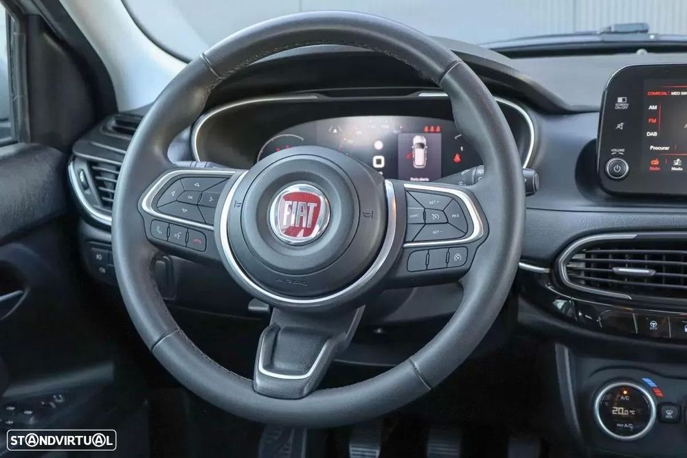 Fiat Tipo 1.3 MultiJet Life — fotografia 17