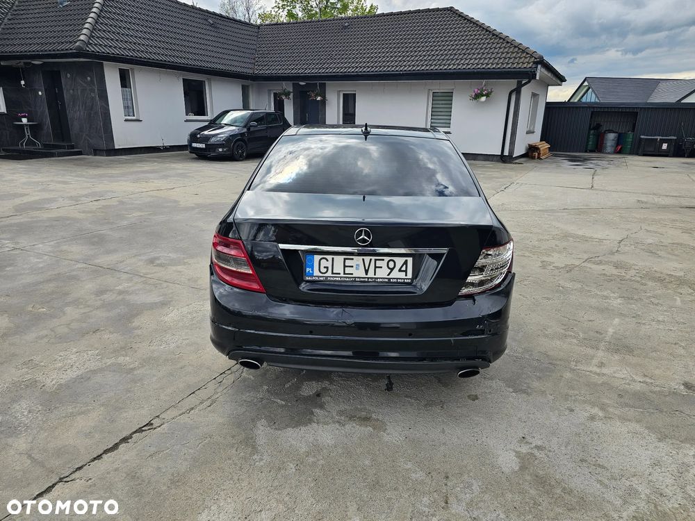 Mercedes-Benz Klasa C 320 CDI DPF 7G-TRONIC Avantgarde - 4