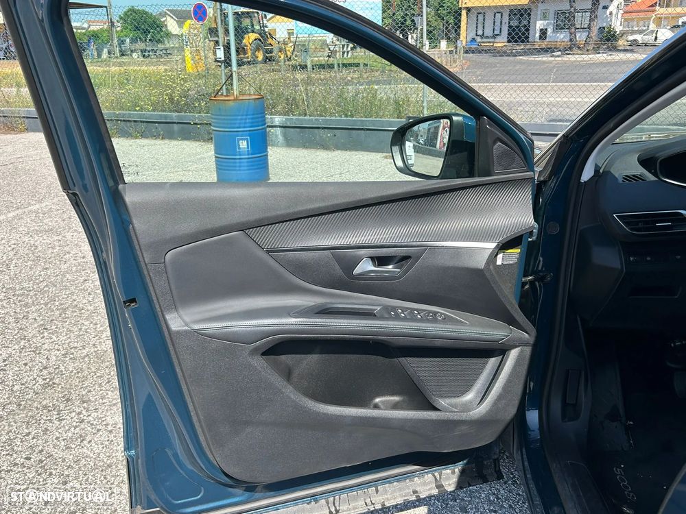 Peugeot 5008 BlueHDI 130 EAT8 Allure - 3