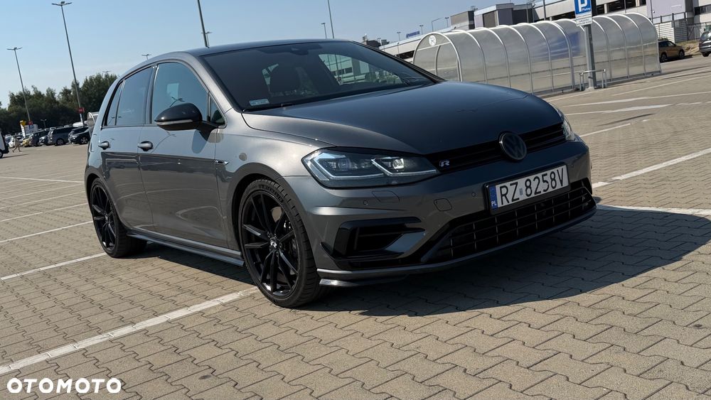 Volkswagen Golf - 3