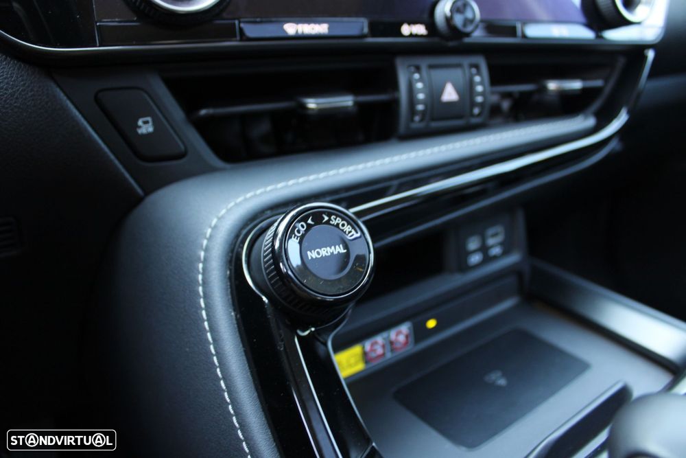 Lexus NX 450h+ Executive - 54
