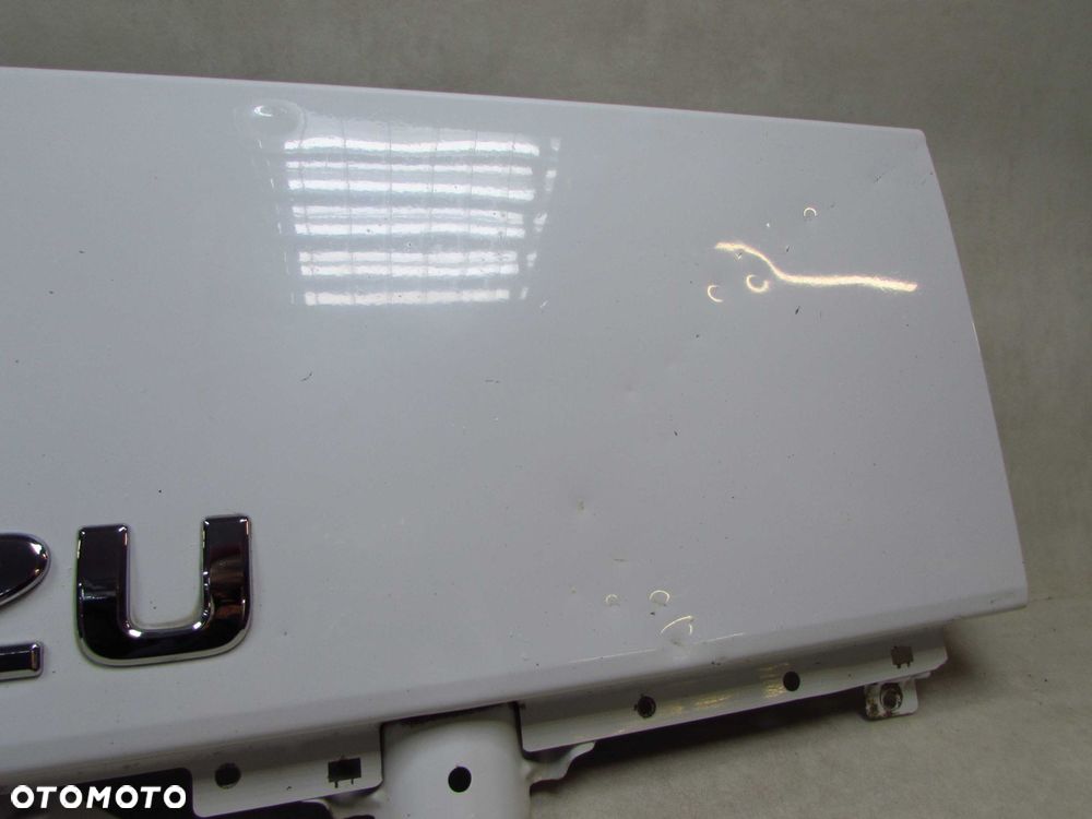 ISUZU N75 5.2 07-18 GRILL ATRAPA MASKA - 2