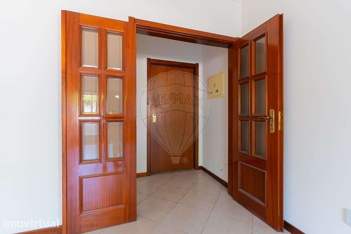 Apartamento T1 para arrendamento - Grande imagem: 2/9