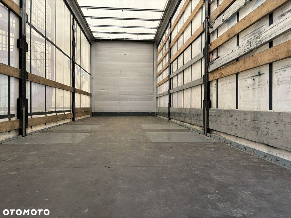 Mercedes-Benz Actros - 17