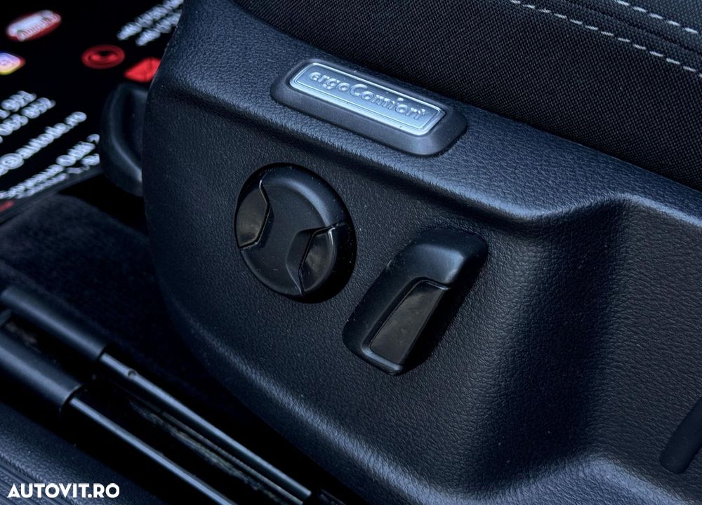 Volkswagen Passat - 14