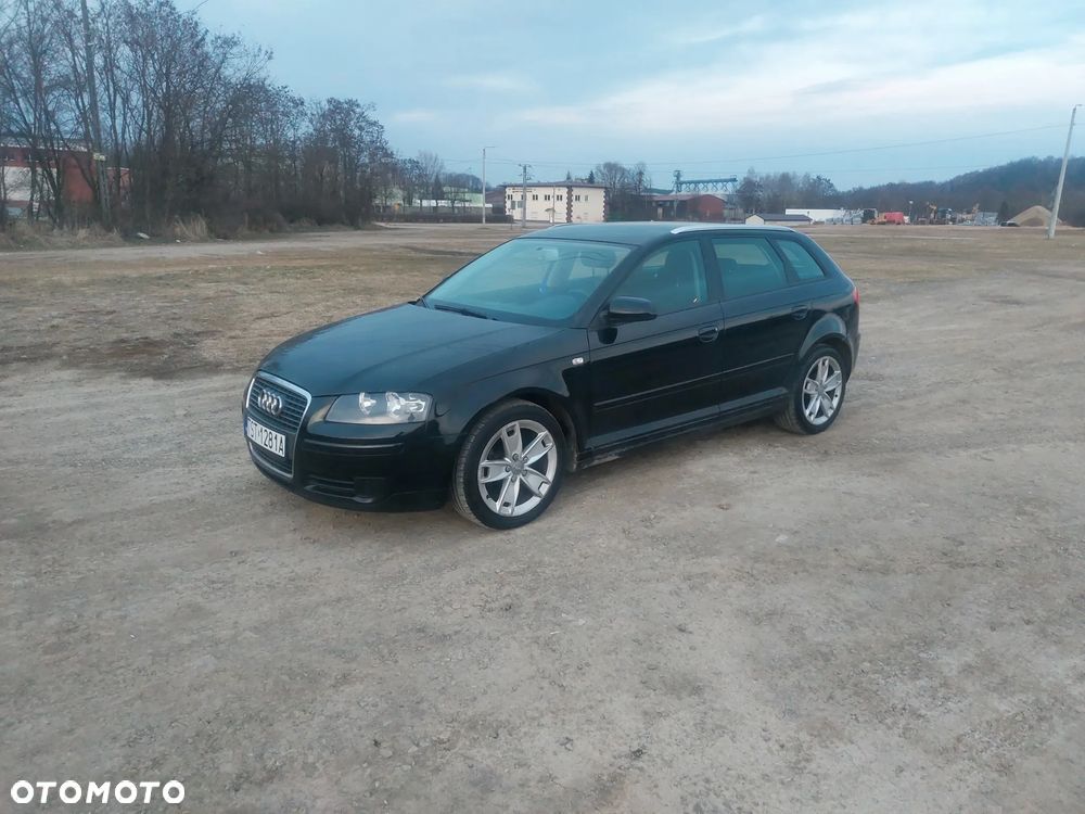 Audi A3 Sportback - 1