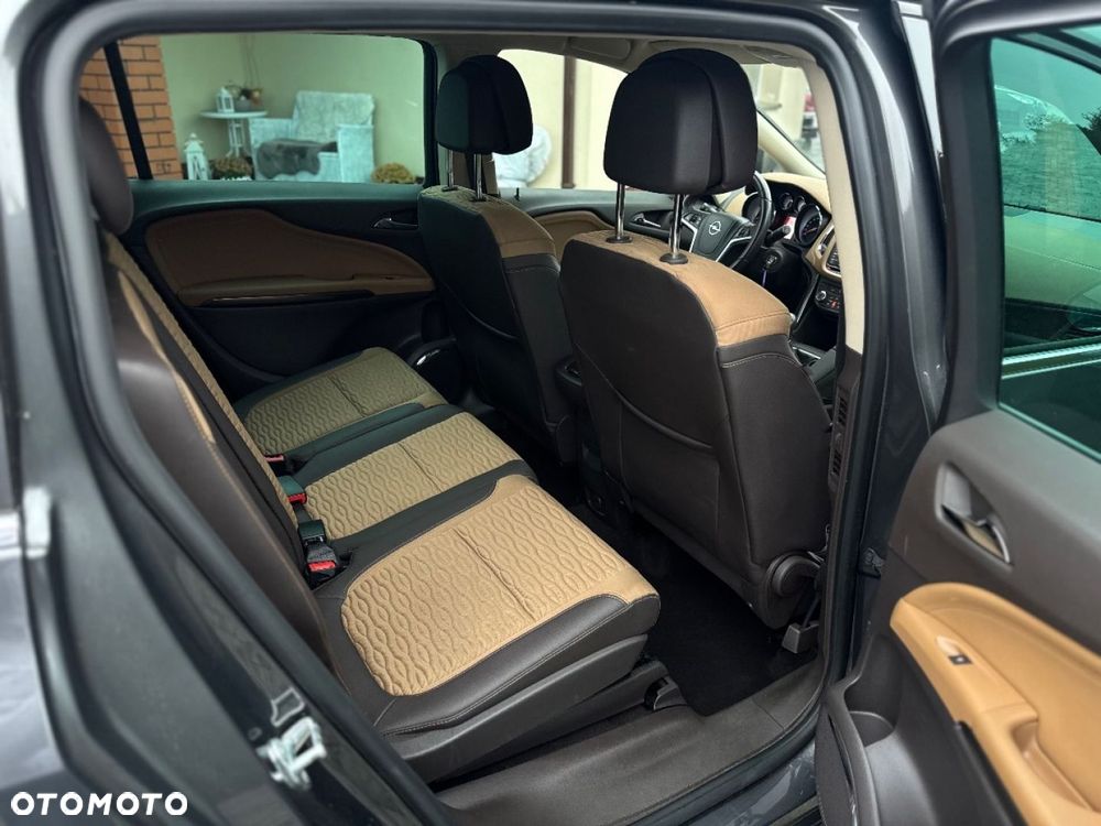 Opel Zafira - 23