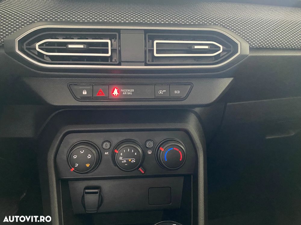 Dacia Logan TCe 90 MT5 Expression - 17