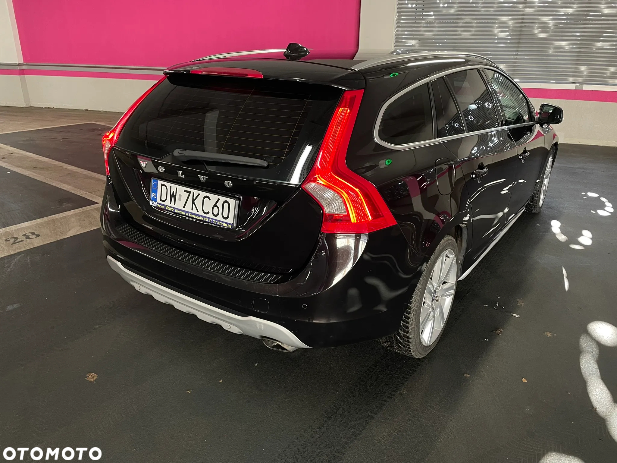 Volvo V60 D5 AWD Summum - 5