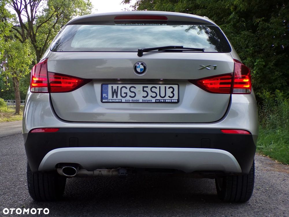 BMW X1 ver-sdrive18i-xline - 10