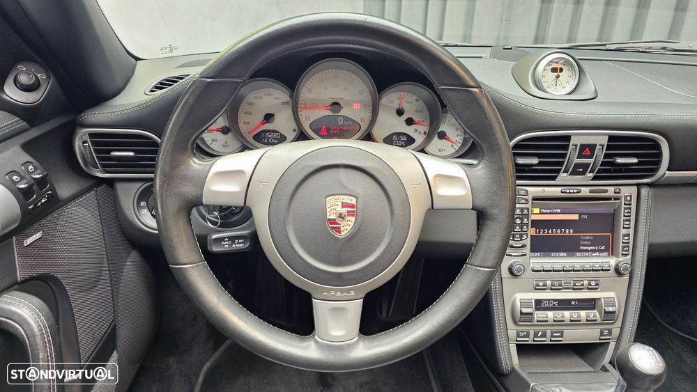 Porsche 911 (997) Carrera 4 S Cabriolet - 16