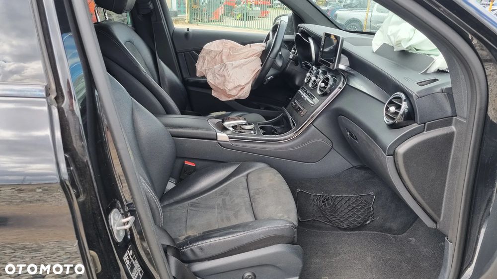 Mercedes-Benz GLC 250 d 4-Matic - 33